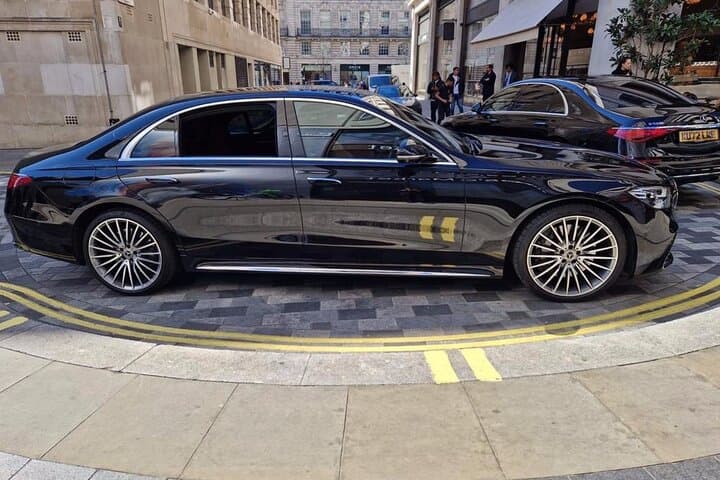 Transfer from Heathrow Airport to London hotel on private car