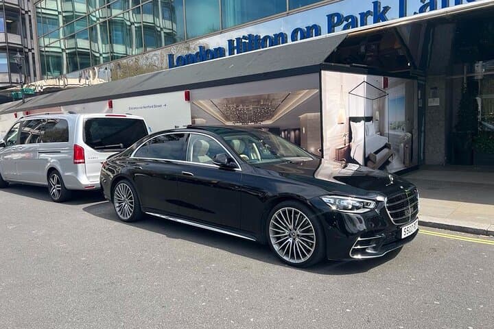 Transfer from Heathrow Airport to London hotel on private car