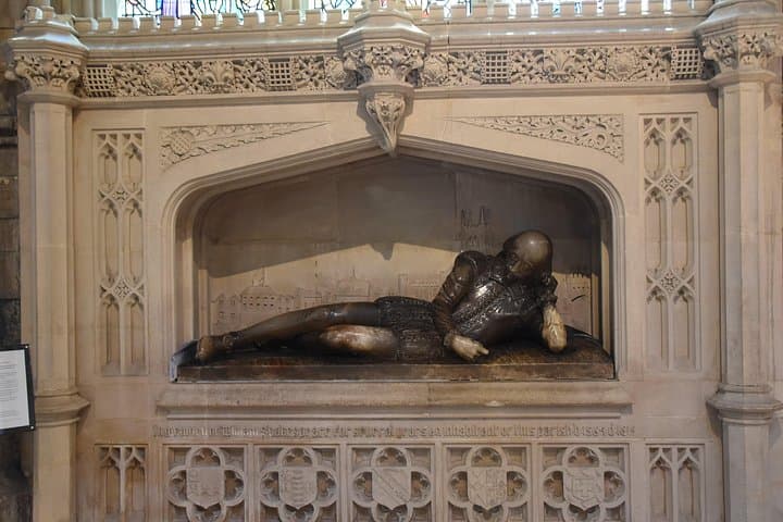 Our tour will finish inside Southwark Cathedral, near to this memorial to William Shakespeare.