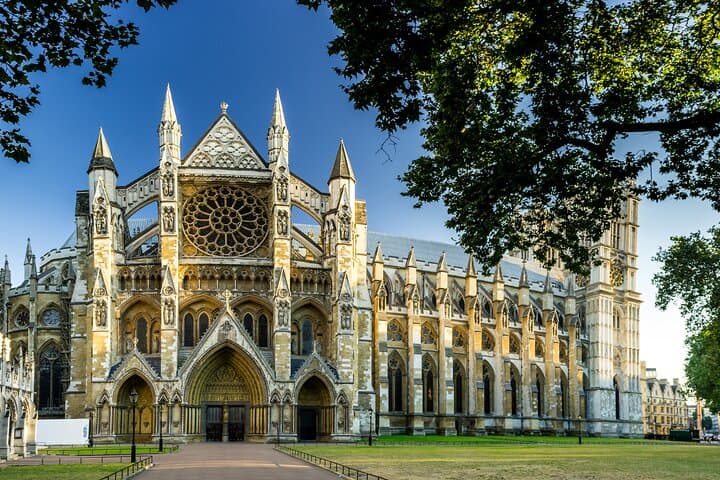 Tower of London, Westminster Abbey, British Museum Day Tour