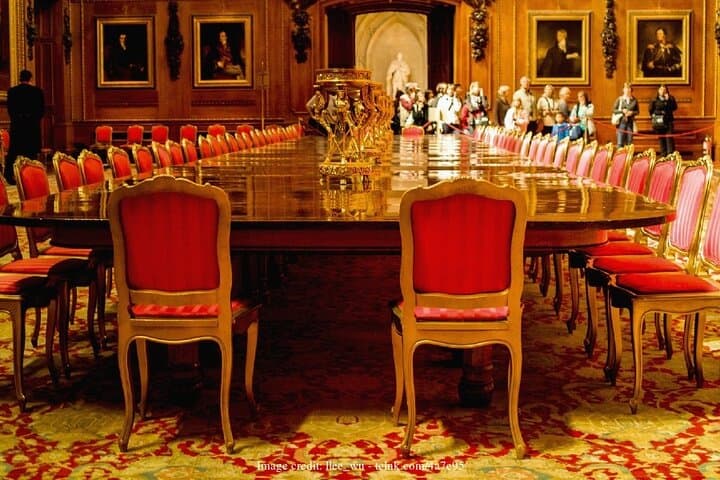 Windsor Castle & Eton Town: Private Full-Day Walking Tour