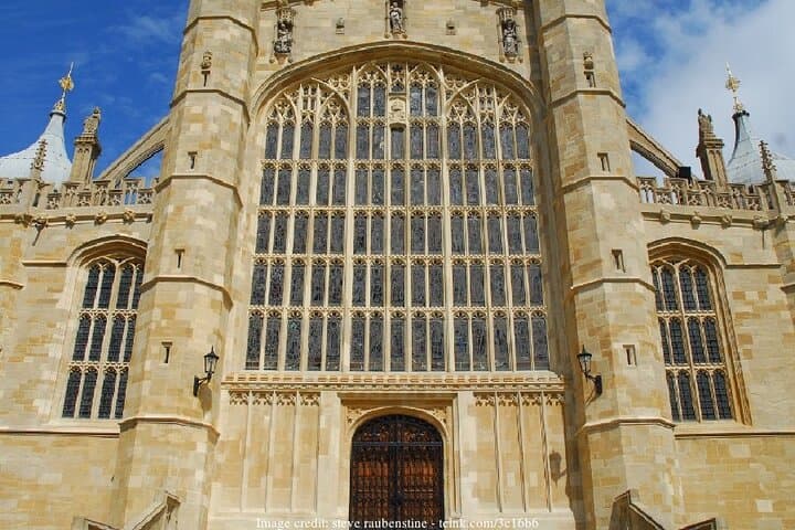 Windsor Castle & Eton Town: Private Full-Day Walking Tour