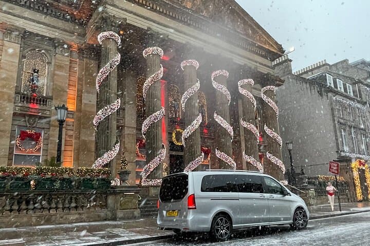 Luxury Christmas tour of edinburgh.