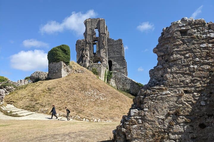 Corfe Castle Ruins