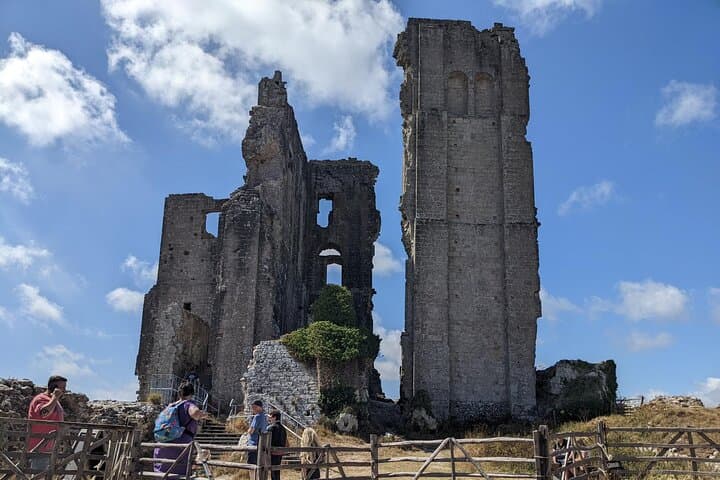 Corfe Castle Ruins