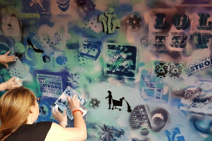 Street Art Tour and Spray Painting Workshop in London