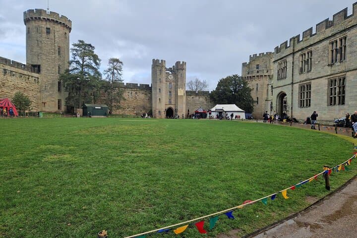 Southampton Port- London via Warwick Castle & Stratford upon Avon