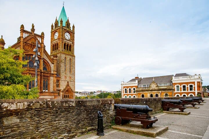 Heritage and Stories: A Comprehensive Derry Private Walking Tour