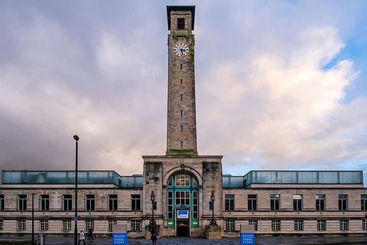 Private Historic Southampton Walking Tour of Titanic Heritage
