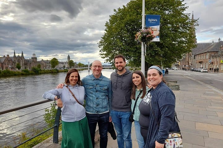 Inverness City Highlights Walking Tour with Local Guide