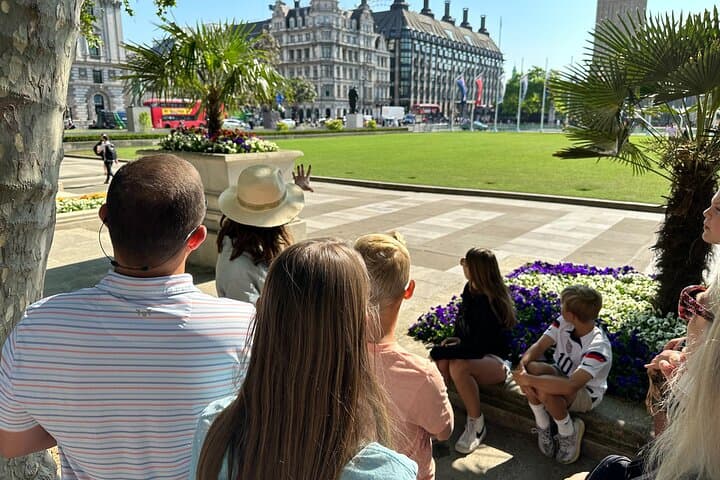 Best of Royal London Private Tour for Kids and Families