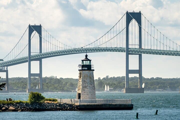FullDay Private Shore Tour in Isle of Wight from Southampton Port