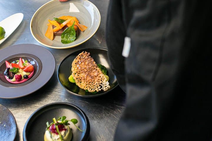 London Scenic Lunch Tour: A Gastronomic Adventure