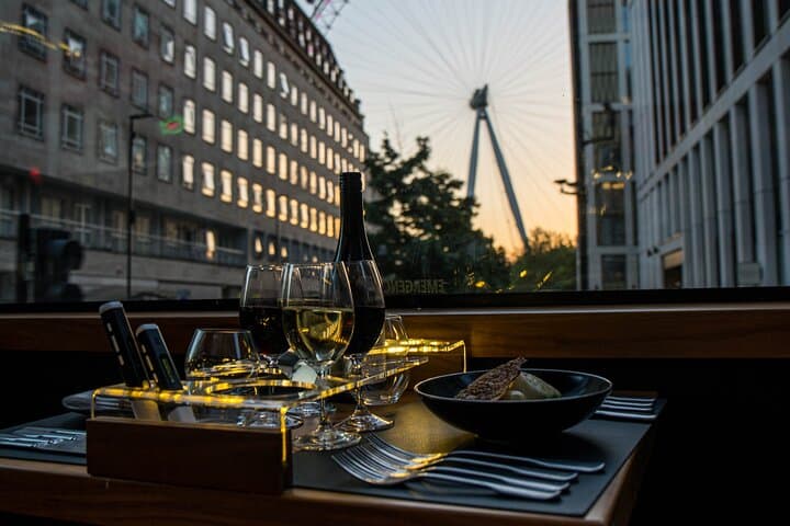 London Luxury Dinner Experience with Panoramic City Views