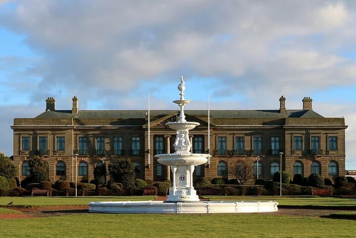 Escape Burns' Hame Toun: Outdoor Puzzle Game in Ayr