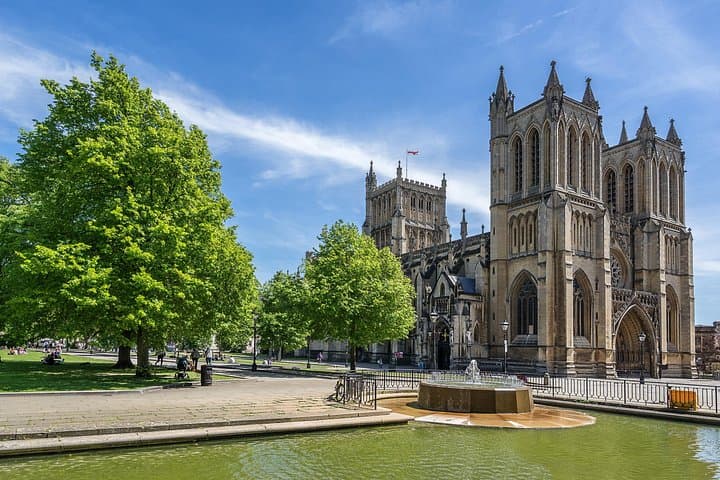 Private Historic Bristol Walking Tour Through Cultural Heritage