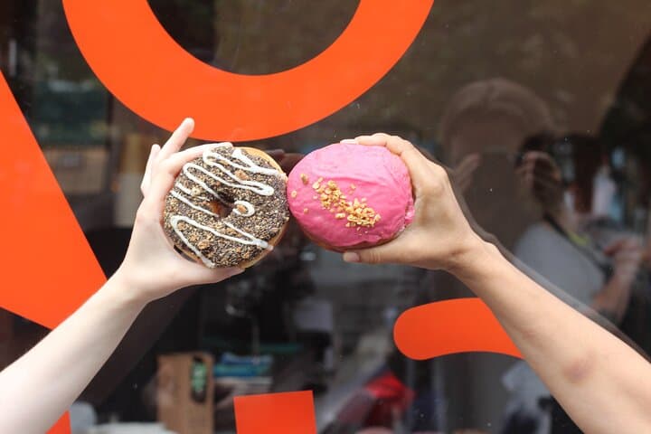Edinburgh Holiday Food Tour: Donuts, Pastries, & Sweet Treats