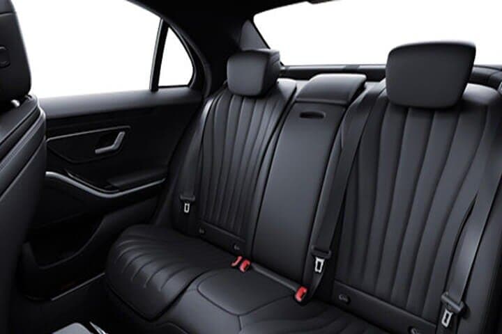 Arrival by Luxury Car from Heathrow Airport LHR to Central London