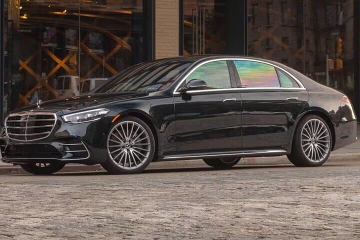 CO2-Offset |Luxury Car Arrival from BHD or BFS Airport to Belfast