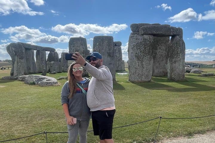 Get Your Selfie at Stonehenge!