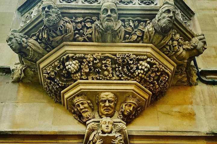 Don't forget to look up - Oxford has wonderful stone carvings everywhere.