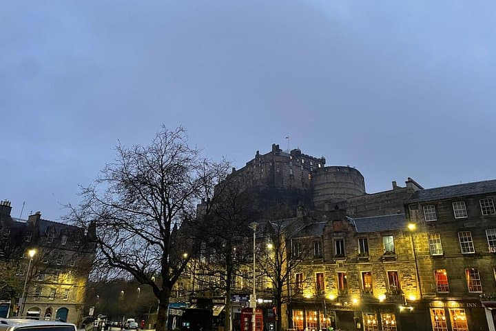Luxury Private transfer from Edinburgh City to Glasgow airport