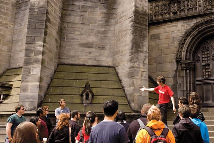 Old Town's Highlights Walking Tour in Edinburgh