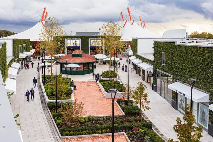 Private Shopping Tour from London hotels to Outlet Ashford
