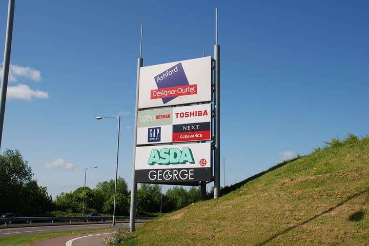Private Shopping Tour from London hotels to Outlet Ashford