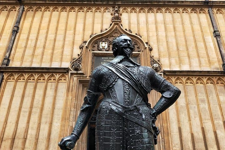 Nearly Headless Nick at the Bodleian library quad