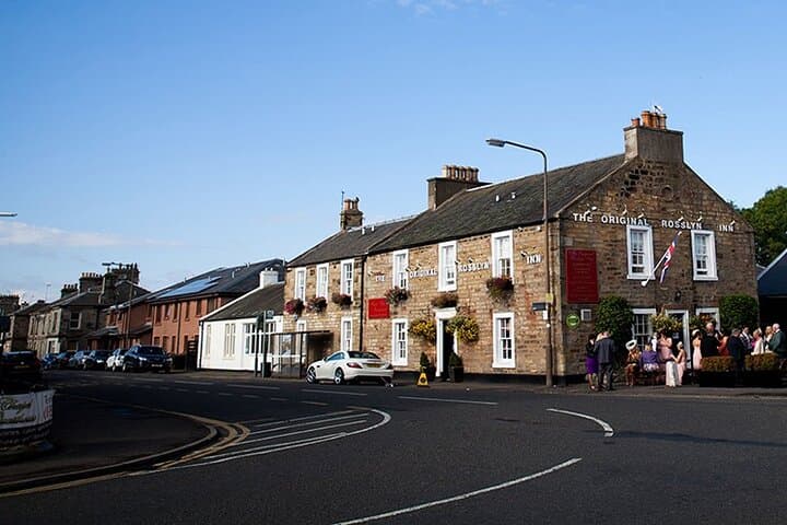 Private Walking Tour in Roslin village