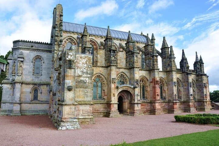 Journey through Roslin's Christmas: A 2-Hour Festive Private Tour