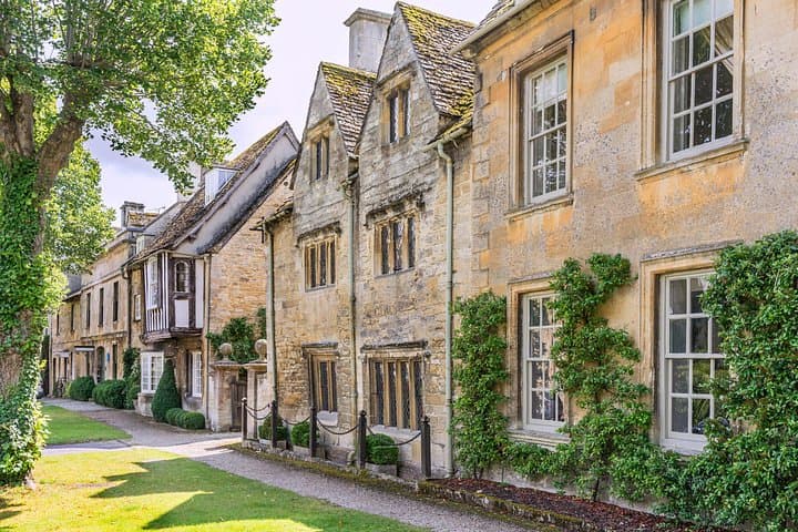 Cotswolds cottages
