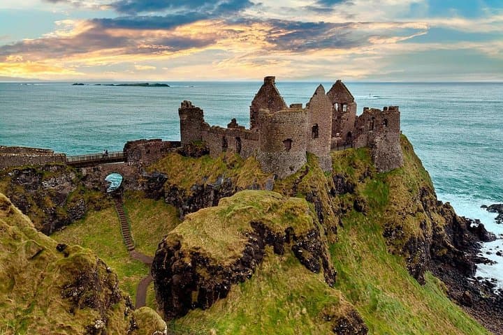 Private Enchanted Shores: Belfast to Giant’s Causeway