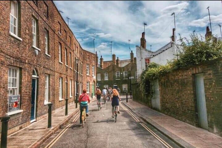 Cycling backstreets