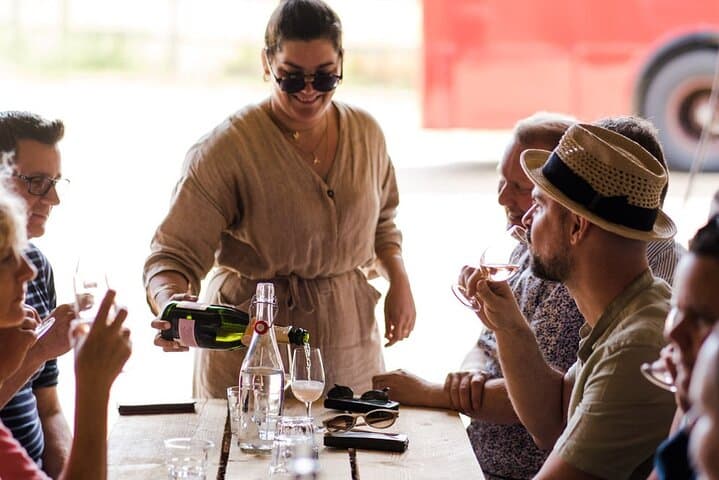 Full-Day Vintage Bus Wine Tour of Sussex from London