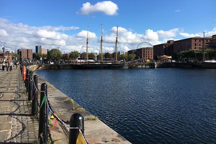 Welcome to Liverpool: Private Half-Day Highlights Walking Tour