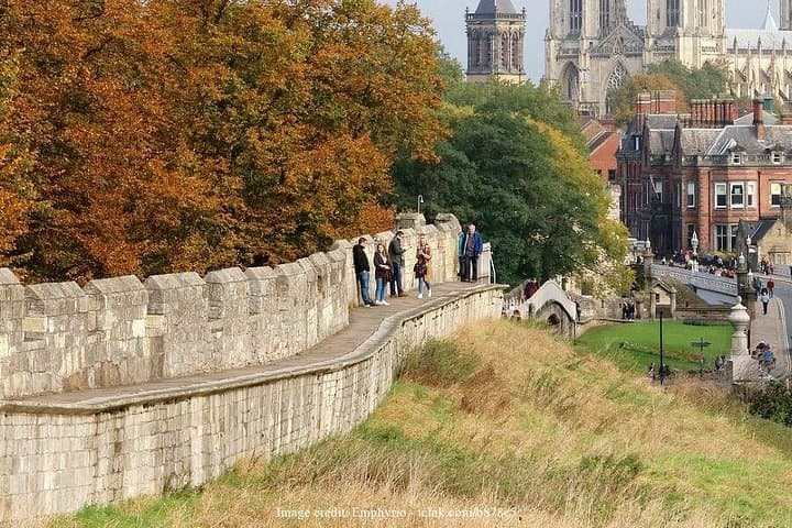 The Best of York Private Walking Tour: Landmarks & Hidden Gems