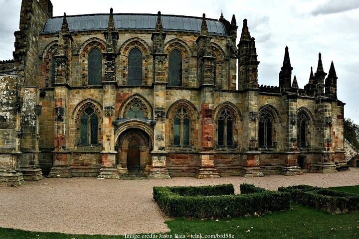 Rosslyn Chapel & Melrose: Private Day Trip from Edinburgh