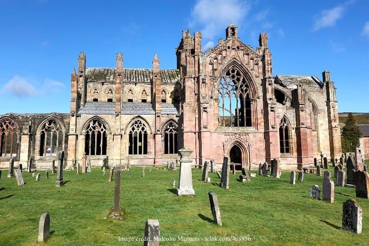 Rosslyn Chapel & Melrose: Private Day Trip from Edinburgh