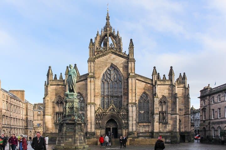 Private 4h Walking Tour in Edinburgh with Edinburgh Castle Tour