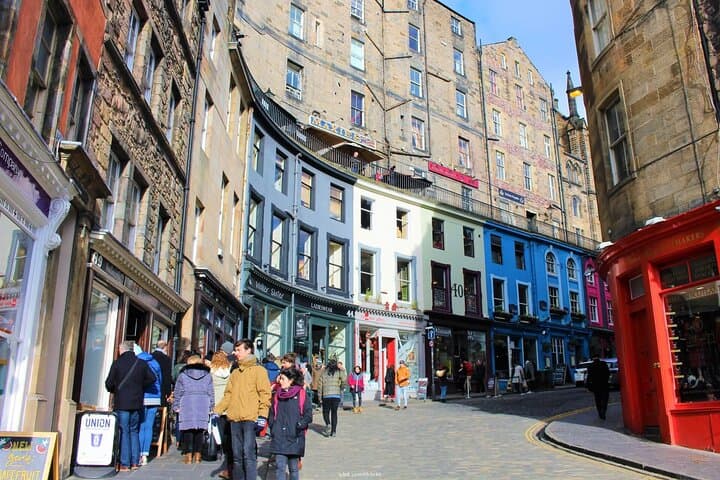 Private 4h Walking Tour in Edinburgh with Edinburgh Castle Tour