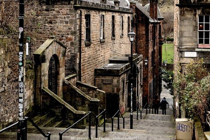 Private 4h Walking Tour in Edinburgh with Edinburgh Castle Tour