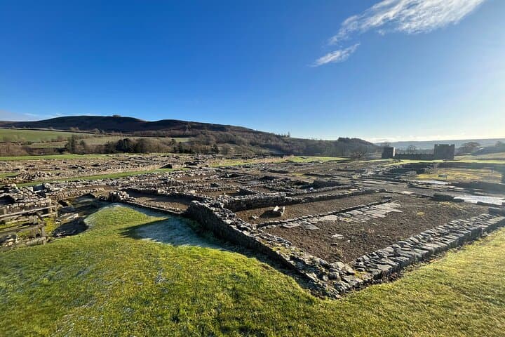 Full Day Trip Hadrian's Wall and The Borders from Edinburgh
