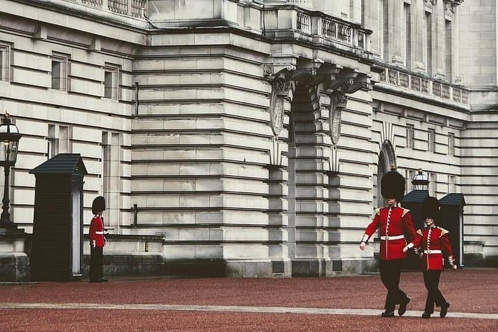 Changing of The Guards with Royal Walks