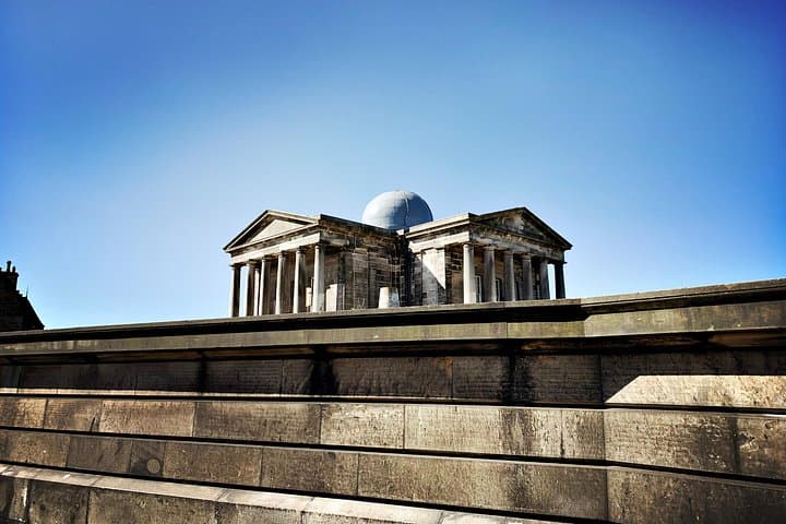 Essence of Edinburgh: Private Half Day Sightseeing Tour