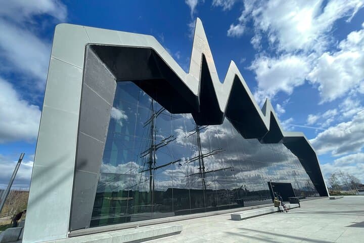 Glasgow in a Day: Family-friendly Private Day Tour from Edinburgh