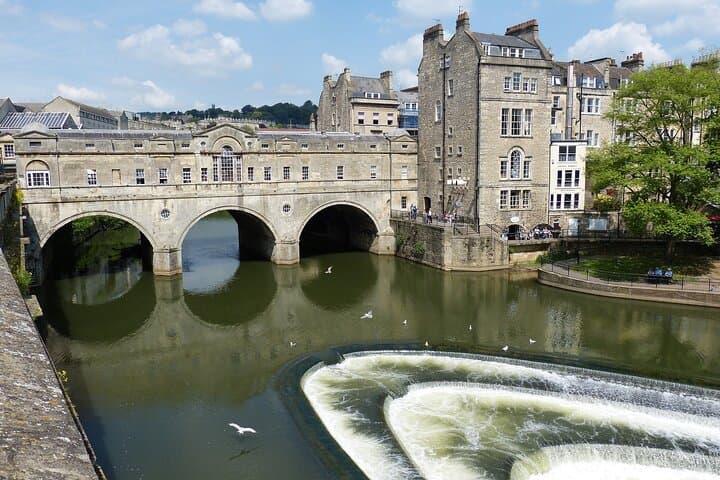Windsor Castle, Bath and Stonehenge Tour