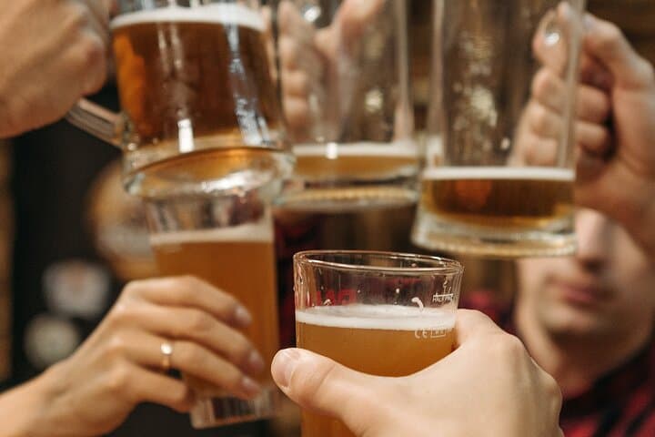 Pub & History Tour London (History & Beers)