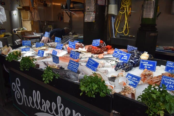 Private Food & Drink Walking Tour of London Bridge and Borough